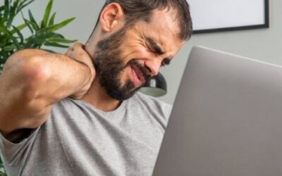 Ergonomic office setup for back and neck pain prevention