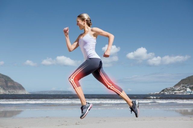 Woman experiencing recurring knee pain despite taking medication, indicating underlying orthopedic problems